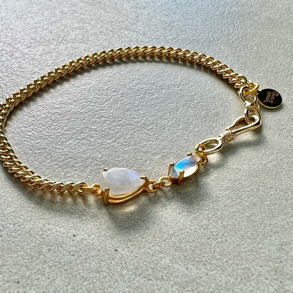 Moonstone Gemstone 22K Gold Bracelet - Picture 6 of 7